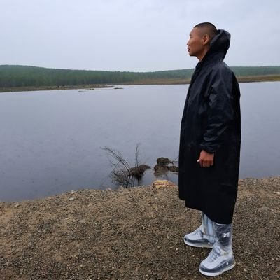 erka2345's profile picture. 