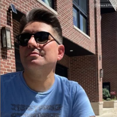 he/him/his | I post more at https://t.co/IJoVyWs520.