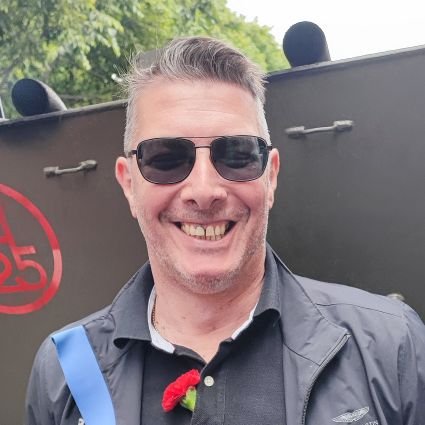 AJVReg's profile picture. Fã de F1 e dos Boston Celtics. Economista. Benfiquista. Free thinker. Nunca me furto a dar opinião e todas as que expresso representam-me somente a mim.