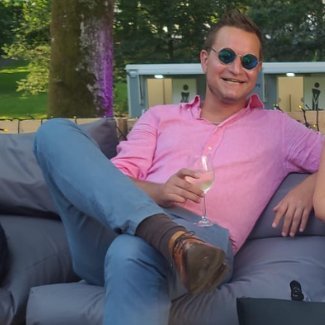 AndreasFriebe_'s profile picture. Bundeskanzler in spe. 
Gegen Filz, Korruption und sonstige politische Inkompetenz.

• Gaming Profile: @m4inman