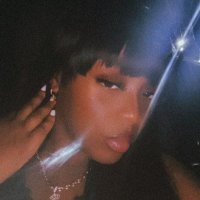 stuckup.la (@adoreeelalaaaa) 's Twitter Profile
