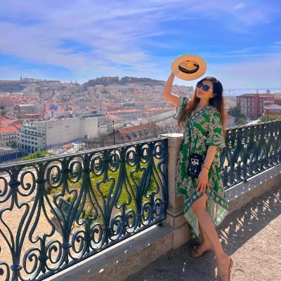 HuangTing_946's profile picture. I never fantasize about success. I only practice hard for success.