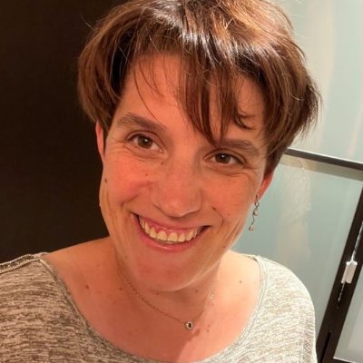 Civil servant and proud of it. Grote fan van superhelden, zeker die van Hachiko. Tweet in eigen naam over actualiteit, media, beestjes en soms over zichzelf.