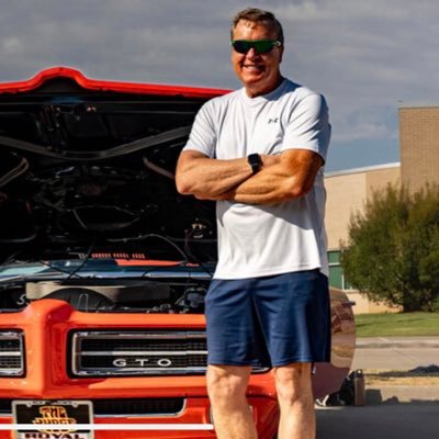 AlPfeiffer5's profile picture. 