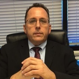 NotaInmigracion's profile picture. Programa con los abogados de inmigración en los Estados Unidos Alejandro Vázquez Sánchez y Luis Negron.