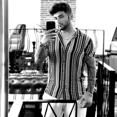 sozenart's profile picture. Sosyal Medya'da Biz: Instagram: @sozenofficial Instagram: @sozenart