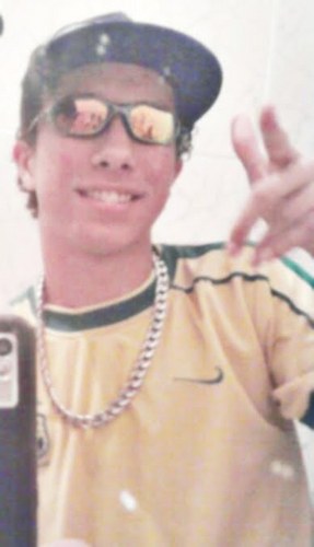 Não é que eu seja mal educado ou ignorante,  o fato é que apenas passei a te tratar como fui tratado  !