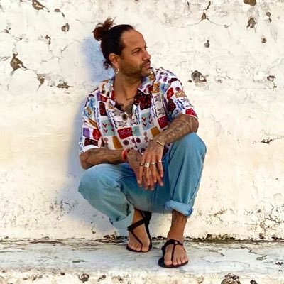 Yogaconarjuna's profile picture. VIRAYOGA® #yogaconarjuna #virayoga ( @yogaconarjuna INSTAGRAM )