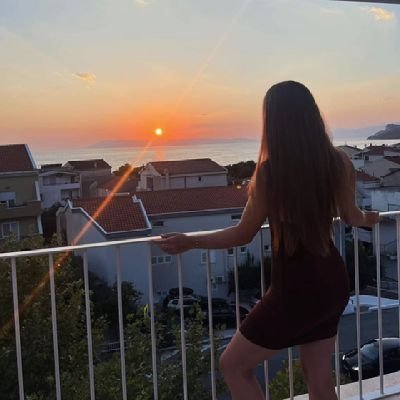 •(𝚗𝚎)𝚣𝚔𝚊ž𝚎𝚗á životem...•Teď jsem nikdo, ale dříve jsem pro tebe možná bývala někdo... Kdo ví...?•