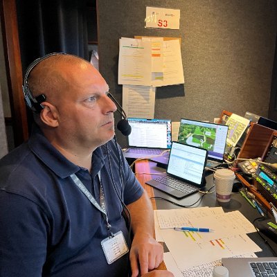 TV Producer- - husband, proud father of Lucy, Zoe and Reggie, Yankees and Phish fan.