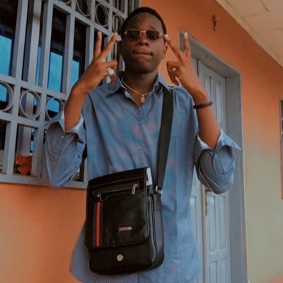 loicbiloa17's profile picture. Ce qui est dû ne se réclame pas 🏴‍☠️