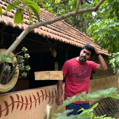 BhargavNH28's profile picture. Kannadiga==Indian. Hindu, but not a blind supporter of BJP/Congress/JDS. Against #HindiSupremacy in Karnataka.