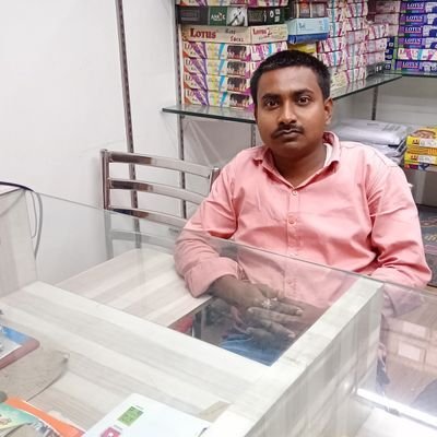 अब यहाँ तक आये हो तो मुस्कुरा के ही जाना! 🌻