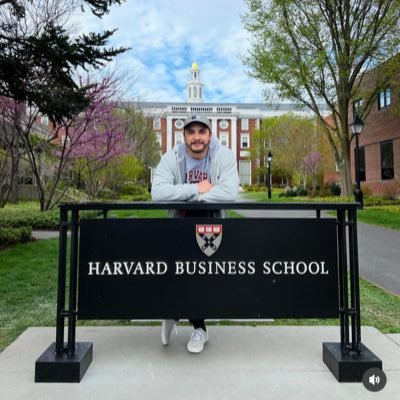 PablOrtizCartes's profile picture. AS-PY🇵🇾 Abogado🏅 Propietario de M🛠 O 🚙 O⭐️C👗Fundador de Unidos Por El Barrio 🏡3 Perros 🐗🐗🐗 1 Gato 🐈 Paraguayo a morir ANTI-WOKE 💪