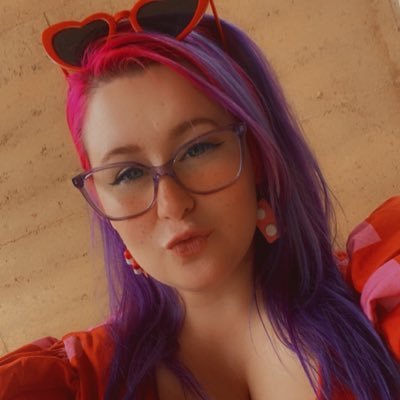 acupofbullshit's profile picture. I drink tea, yell at my TV a lot and I know things.