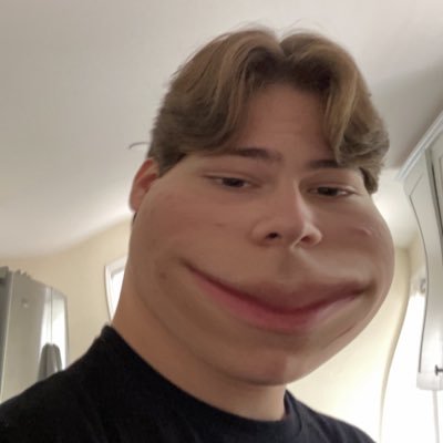 thechunge's profile picture. Looks like a cinnamon roll, can kill you. #rememberaaronbushnell #incel4eva