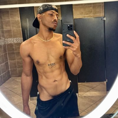 HIT THAT TIP BUTTON UP TOP, Hit my DM for private videos. I Love life, Aries, Georgia baby, own business, love my money 💰 hit that FOLLOW ! 🤜🏽❤️🤛🏾