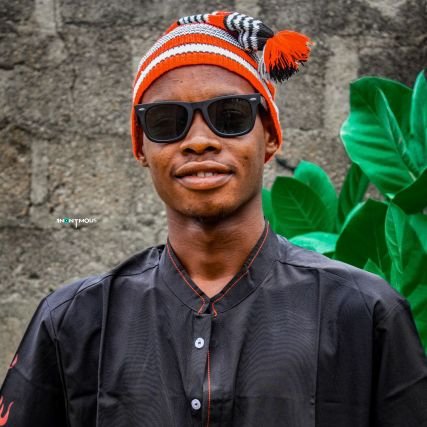 Simonpeter1739's profile picture. 