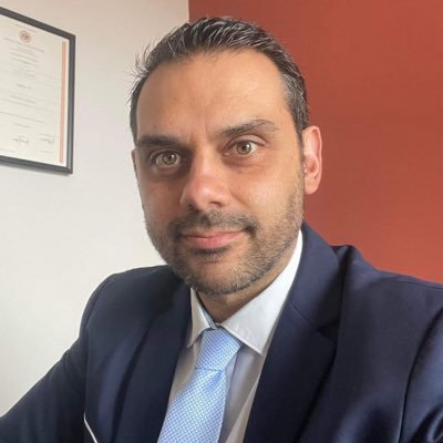 Gioralista. Collaboratore de Il Mattino e direttore di InfoCilento