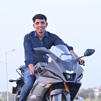 🔥धर्मो रक्षति रक्षितः 🕉
|| Modeling|| Fashionable || 🖤
भक्त महादेव के 🕉