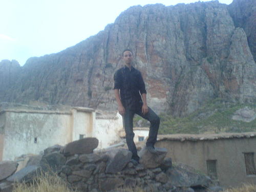 amirad2's profile picture. لتحميل نسخه الـبيتا من Messages من موقع ابل ‎http://t.co/XWtLKhPMSQ‏ فقط خاص لـ Mac OSX Lion