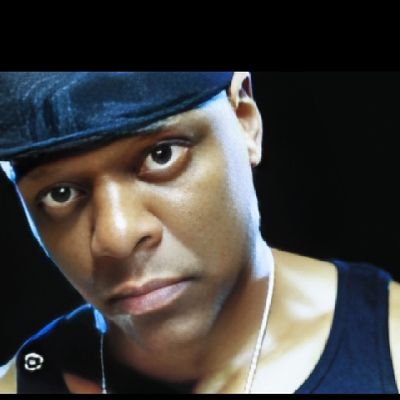 PLATINUM, & Grammy Nominated PRODUCER
Award Winning Violinist
- CEO of DDP Music Group, DDP Productions and Eclectic Publishing @ddpmusicgroup