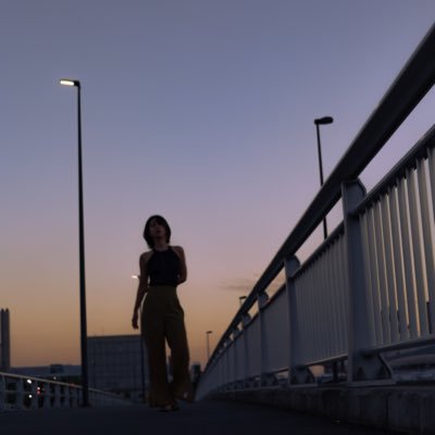 2025は違った角度から撮影し、新たな発見をみつける。1枚の作品を大切にしていきたい。 モデルさんまたは一度お会いした方のみフォロー返しさせて頂いてます。基本、接点のない方はスルーしますのでご理解願います。