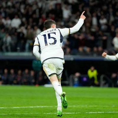 24年5月からサッカーカードコレクション始めました。 マドリーの選手中心に集めてます。Real Madrid/CR7/Valverde/Bellingham サッカーカード集めてる方、是非フォロー宜しくお願いします
