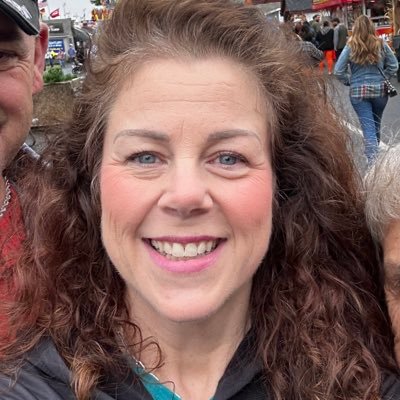 nhgrl2006's profile picture. Hi, my name is Kristen and I am a very small fish in this big X tank.