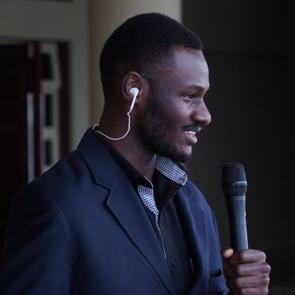 _ManuChamberz's profile picture. The Social Media Apostle.