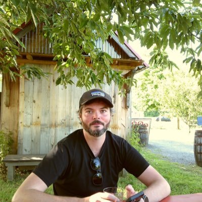 domdemayo's profile picture. sweet angel with almost no psychological issues 😇⭕️🍻🏃