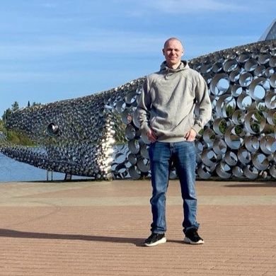 26, Retired rs pker/streamer (best zerk of all time).
Engineering
MMA, fishing, weightlifting & fast cars