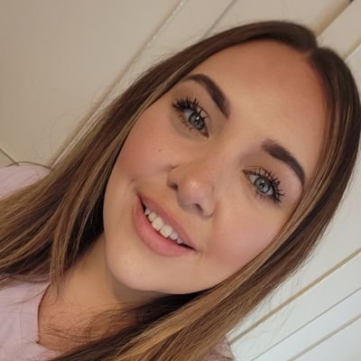 LovelyLawson90's profile picture. From Tarn...