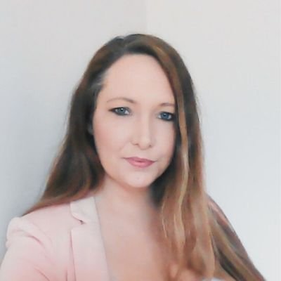 CBT Hypnotherapist,
Recovery Coach, Project Lead EmpowerHER Recovery Network, Catholic, Mum of 2