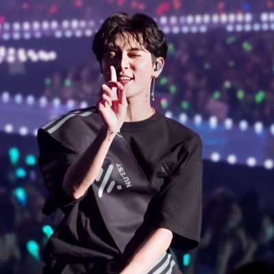 Face MV (Aron version) coming to a lucid dream near you! Saw BSB 11/06/19 saw MCR 24/05/22 saw Coldplay 29/08/24 fan account