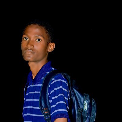 Afrobeat Addict 🎧|| Web.3 Enthusiast || @Realmadrid|| Graphics Designer🖌|| Studying Computer Networking💻|| Business|| Gem Hunter 💎💎