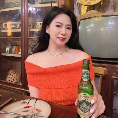 ThavyPatrick's profile picture. Don't lose yourself in the pursuit of perfection.