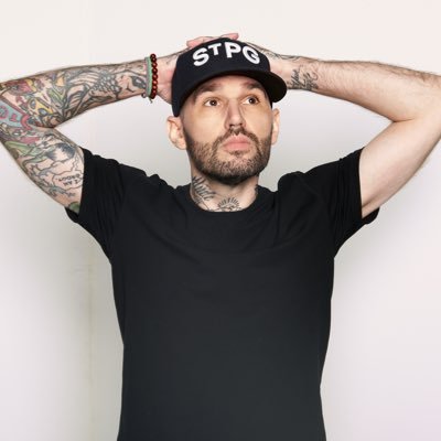 Nic Regisさんのプロフィール画像