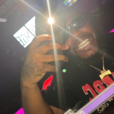stackztootrill's profile picture. search Stackztootrill on all music streaming platforms https://t.co/ElZf89IMGM l⚡️ 3600 Tx Playa Stackz 🌊 I fw Boxing 🥊 CHOOSE UP BABY IM THE CHOSEN 1 🅿️