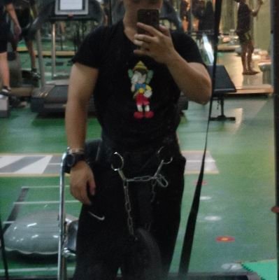 rayuets's profile picture. Plot Twist awal kuliah