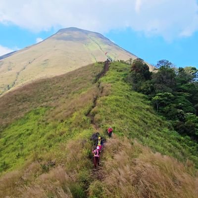 Dedicated my Life Just for Allah SWT...my sweet country 🇮🇩and my parents. amien.