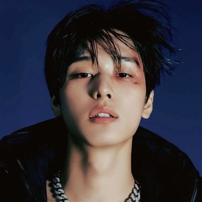 asphyxiace's profile picture. Nukilan tannin tersatu, norehkan kanvas tercipta karya kala tetesan wine dengan warna; agihkan tumpahan suka di dalam ria dari bar beraroma bordeaux.