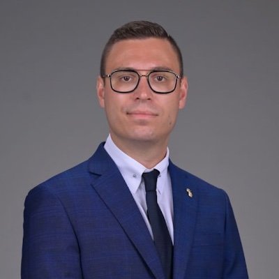 RobodocR's profile picture. Urologic Surgical Oncologist @MiamiCancerInst via @UAlbertaUrology 🇨🇦 then @MDAndersonNews & @USC_Urology 🇺🇸