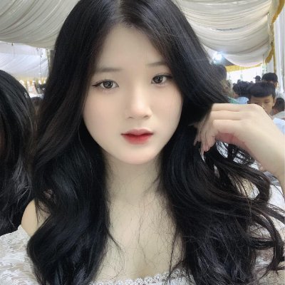 PhuongTigh32196's profile picture. 