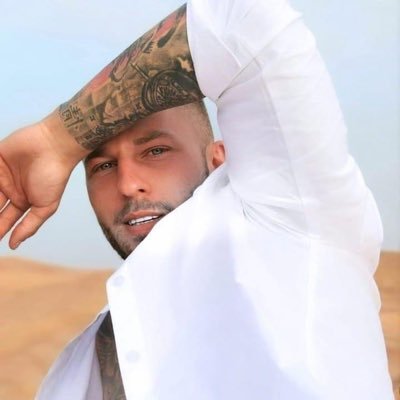 PETYOPETROV8's profile picture. 