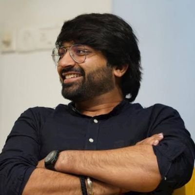 ShikharBare's profile picture. Student of Social Science. doing part time job as assistant Cameraman, at film city🤗