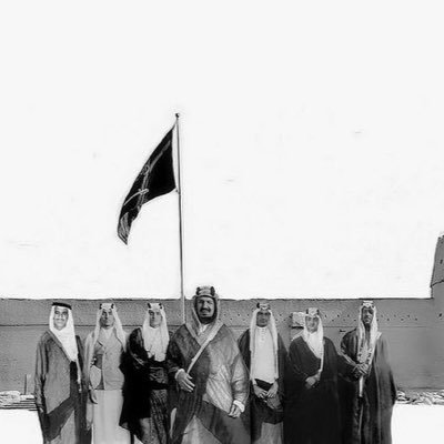 يا حي يا قيوم برحمتك أستغيث، أصلح لي شأني كله، ولا تكلني إلى نفسي طرفة عين