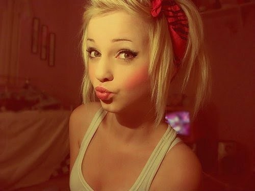 __Quotes___'s profile picture. Wenn ihr lust auf stocks habt dann schaut doch einfach hier vor bei - http://t.co/h6sFO15Xi6