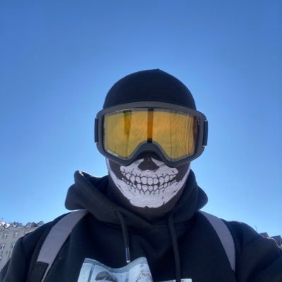 yvs_ozkan's profile picture. bekar evinde kör sinekler