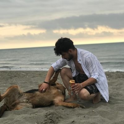 Burakyrtici's profile picture. Kendi halinde